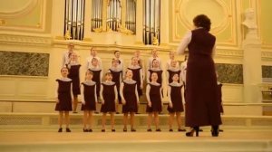 Купим мы бабушка тебе курочку  Р н песня