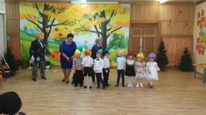 Пугало огородное на осеннем утреннике