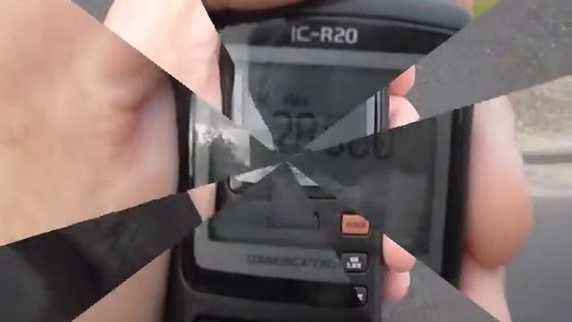 IC-R20 (PART 1) RX Test sous ligne THT 400 000 volts avec antenne télescopique смотреть онлайн