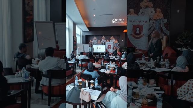 QL inFocus | Elizabeth Wood смотреть онлайн