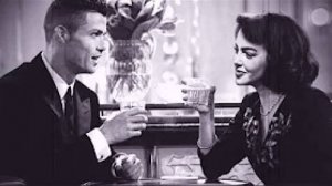 Джорджина хитростью вынуждает меня раскрыть, кто мой новый гость.