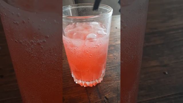 Лимонад лучше с минеральной водой. #чекфуд #обзорыеды #лимонад #сиропы