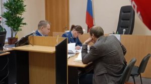 Лолита Милявсякая и Богдан Титомир не явились на суд в Петербурге.