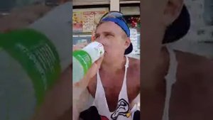 ДЯДЯ СЕРЕЖА   Дядя Сережа ждет