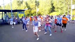 ФЛЭШМОБ | ДВИЖЕНИЕ В ЛЕТО | Танцы | Россия | Чайковский | Путешествия | flash mob - summer traffic