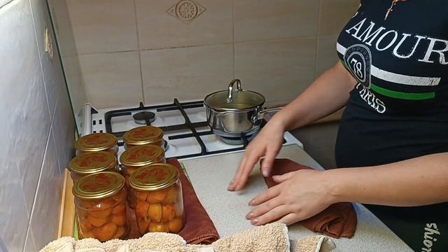 АБРИКОСЫ В СИРОПЕ