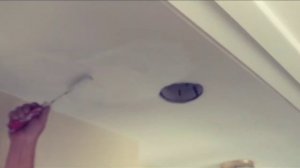 How to fix a water stain on a ceiling