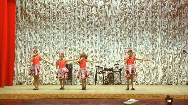 17 ансамбль Фиеста  Робот Бронислав