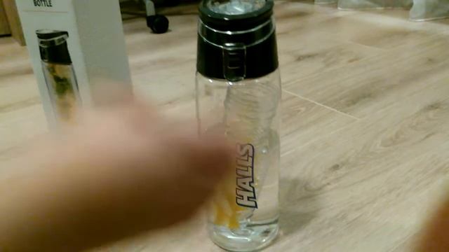 Unboxing на Lockable Infuser Bottle смотреть онлайн