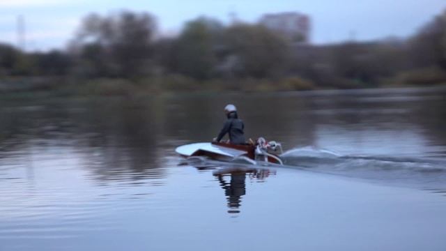 Радиоуправляемые модели винтажных глиссеров от ModelistRC для джентельменских гонок