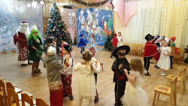 Полька - мандаринка. Сл. и муз. А. Чугайкина | Танец мальчиков и девочек на новогоднем утреннике
