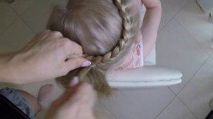 Прическа для девочек за 5 минут / Корзинка с подхватом прядей с одной стороны / БЫСТРЫЕ ПРИЧЕСКИ