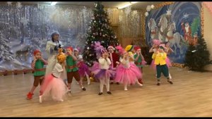 Танец - саночки на новогоднем утреннике в детском саду | Средняя группа