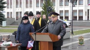 Торжественная церемония передачи автомобилей сотрудникам Госавтоинспекции