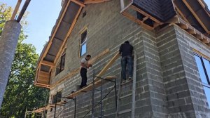 20240922_150358 Подпорная стена на границе с соседом. Сооружение навеса для машины