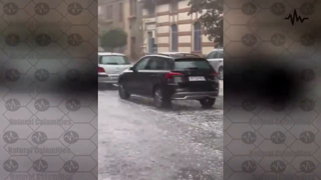 Una terribile grandinata ha colpito Cracovia, in Polonia⚠️⚠️⚠️ смотреть онлайн