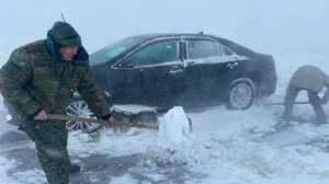 Полуметровые сугробы и риск схода лавин в Казахстане. Ливни в Кыргызстане. Погода в СНГ