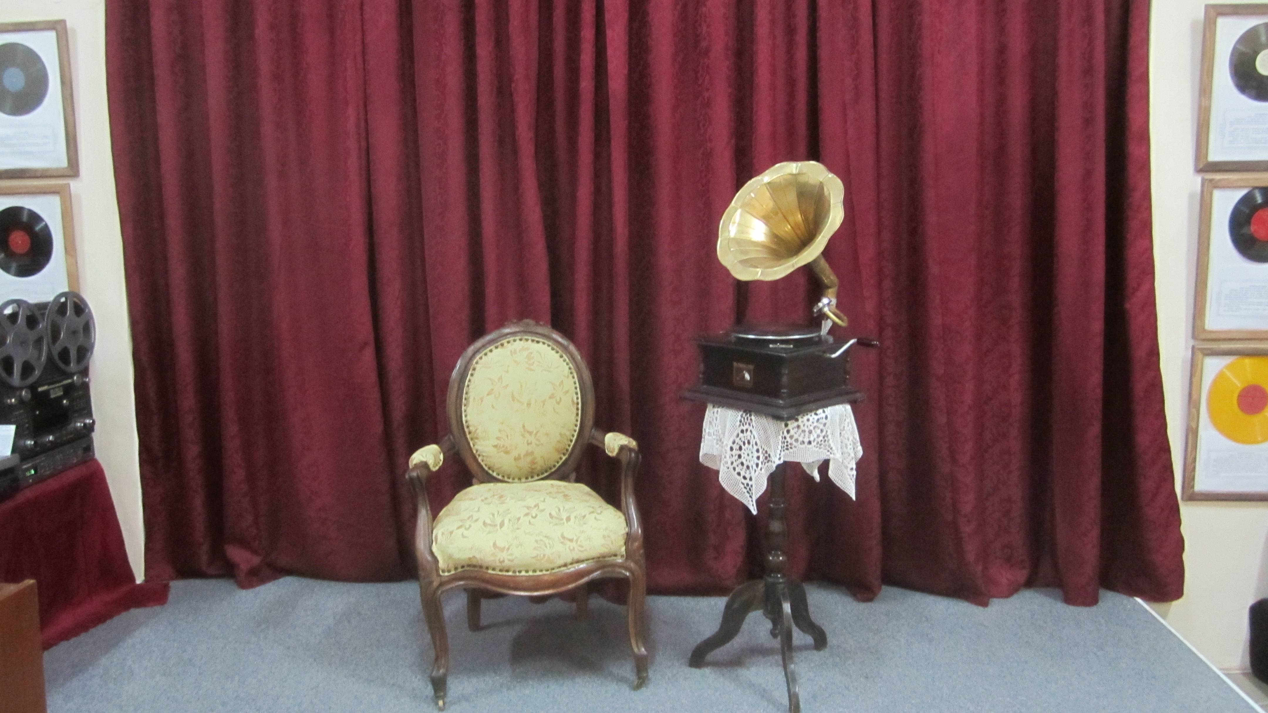 Интервью радиостанции Комсомольская правда смотреть онлайн