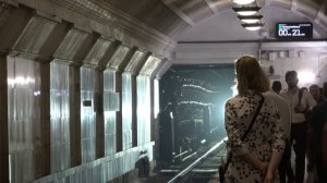 Смена поколений! Электропоезда 81-717/714 номерной и МОСКВА-2024 на станции Театральная