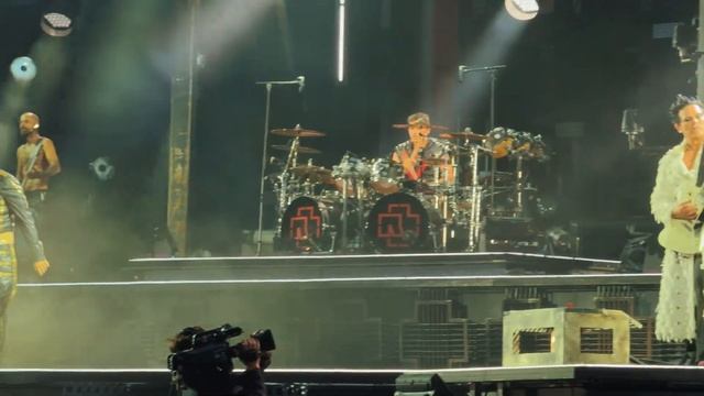 Rammstein Frankfurt 12.07.2024 Feuerzone. смотреть онлайн