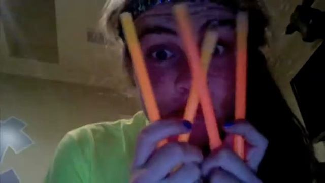 NEON vs. KRYPTON смотреть онлайн