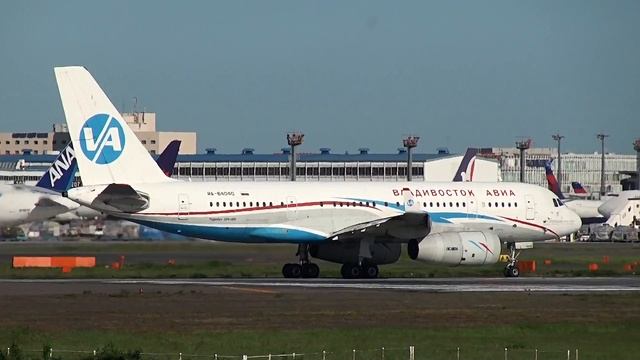 Vladivostok Air Tupolev Tu-204-300 RA-64040 Landing and Takeoff | Narita Airport | NRT/RJAA | 成田空港 смотреть онлайн