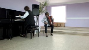 В лесу прифронтовом