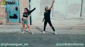 VAI DESCENDO  COREO ZUMBA by Lexa - Coreografía Toni Torres y Sylvia Anguera