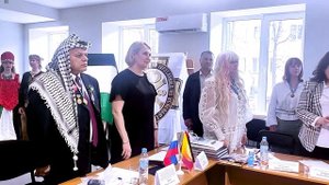 Исполнения гимна Палестина и Россиии перед круглого стола Значение Святой Земли Палестины для Росси