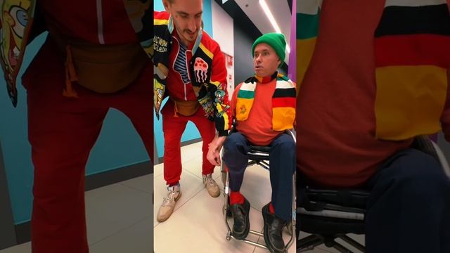 Жёстко помог 😂