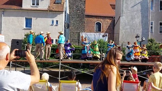 Agrupación Folklorico DBlaroz -Polonia - Sinaloa Mestizo смотреть онлайн