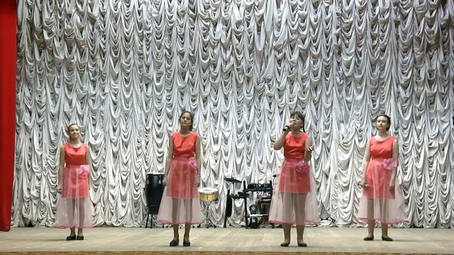 11 Образцовый вокальный ансамбль Фиеста Детство