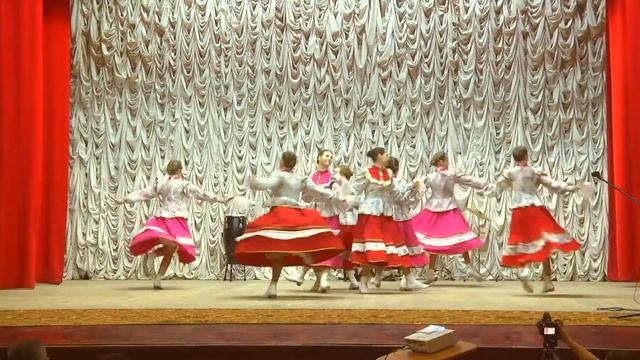 16 Образцовый ансамбль Сказка  Казачья пляска