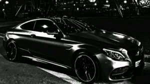 Лицо Под-Капюшоном - Бабочка