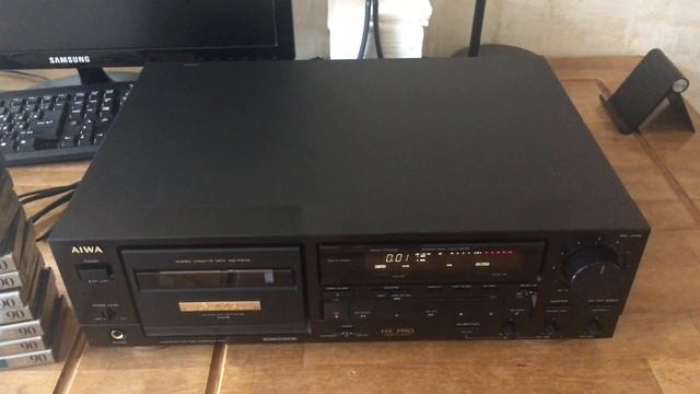 Кассетная дека AIWA AD-F 910. смотреть онлайн