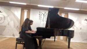 В.Гаврилин. Вальсик из цикла "Зарисовки".