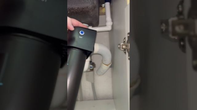 Устанавливаю фильтр для воды из Калифорнии ! Новые экономный кран и новые штанги 🥰 смотреть онлайн