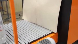 Полуавтоматическая упаковка ПЭТ бутылки в пленку