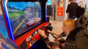 Гуляем и развлекаемся в ТРЦ.Посетили кинотеатр,поиграли в игровых автоматах-20.11.2024 год.