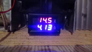 АКБ начал принимать много ампер при зарядке.