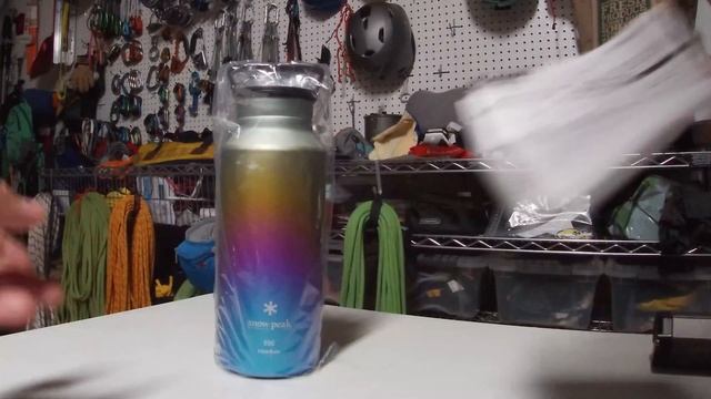 Unboxing - Snow Peak Aurora Bottle смотреть онлайн