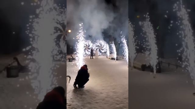 Холодные сценические Фонтаны на свадьбе