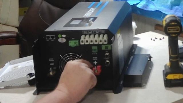 Our new 3000 Watt Renogy Inverter Charger for our RV where we #fulltimerv #inverter #rvupgrades