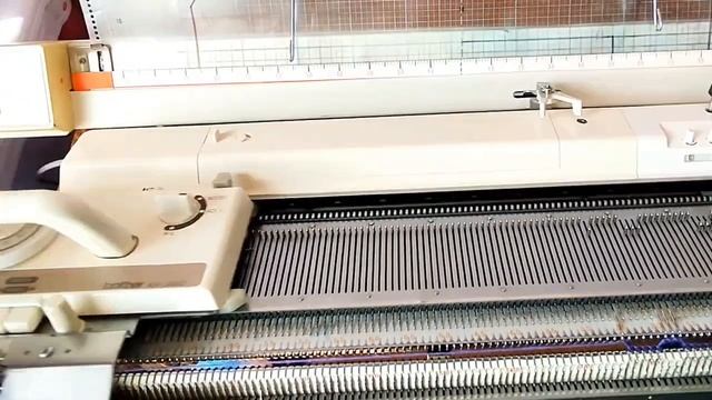 Прессовый узор по перфокарте или файлу на двухфонтурной машине смотреть онлайн