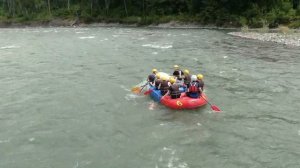 Республика Адыгея, река Белая.  20 июля 2023 года. Спуск по реке нескольких групп туристов.