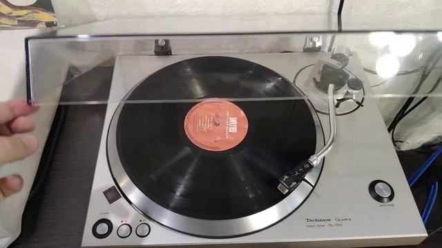 Technics SL-1501 with Technics 270C working video смотреть онлайн