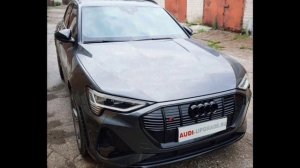 Оригинальные доводчики дверей Audi E-tron S. Audi-upgrade.ru