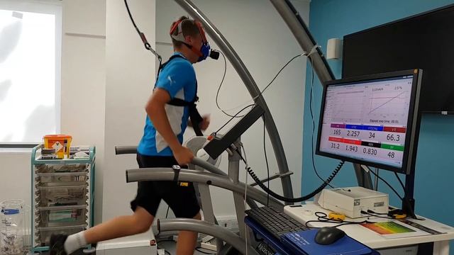 ARU V02 Max Test смотреть онлайн