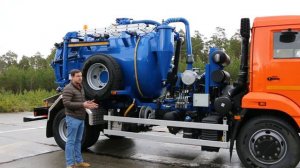 Новый вакуумный илосос МВС-5+1 КАМАЗ-43253 НПО "ВЕКТОР". Что внутри цистерны?