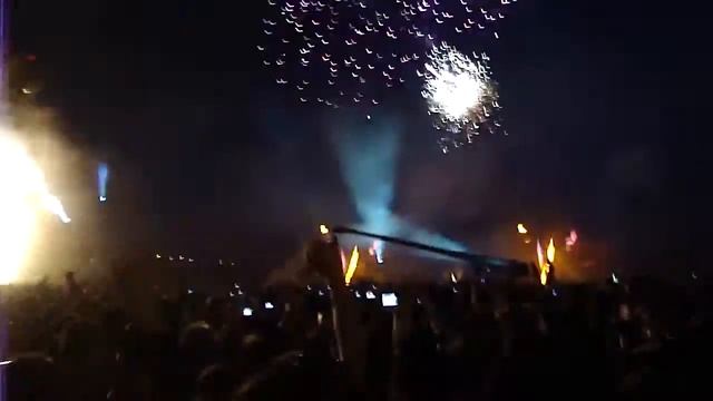20090613 FINAL FIREWORKS and LASER SHOW on Defqon 1 2009 by FROG 45 [HD] ! смотреть онлайн